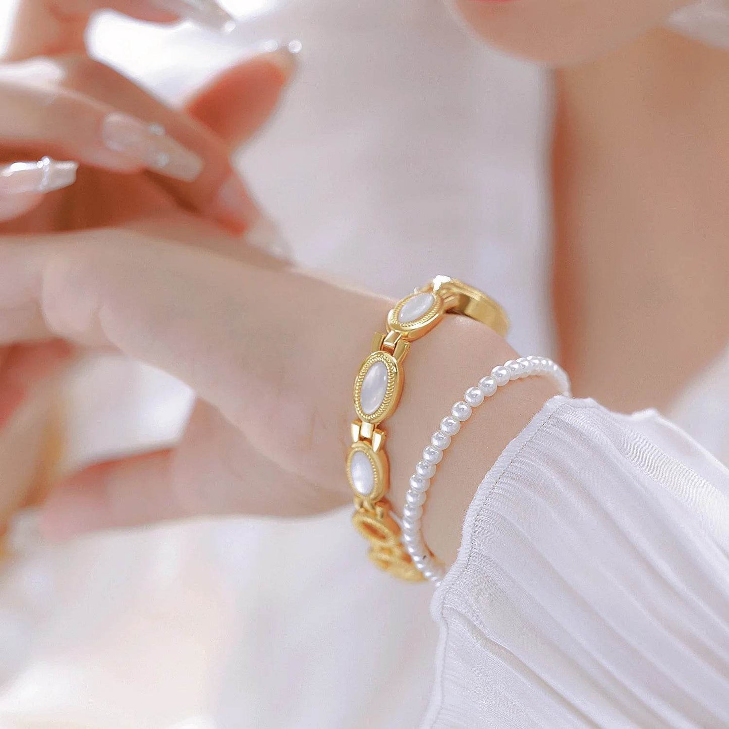 2025 New Women Wrist Watches Luxury Brand Elegant Fashion Ladies Wrist Watches - Lux Waches Max