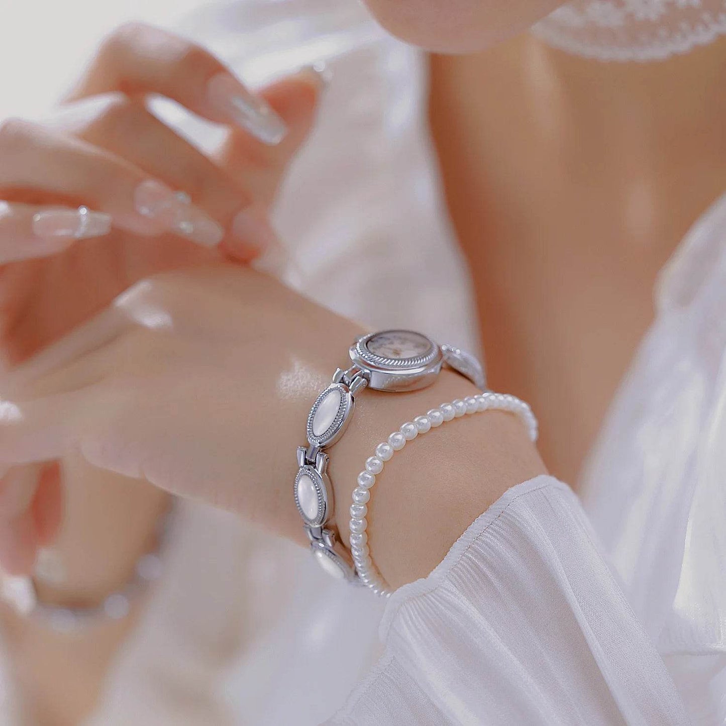 2025 New Women Wrist Watches Luxury Brand Elegant Fashion Ladies Wrist Watches - Lux Waches Max