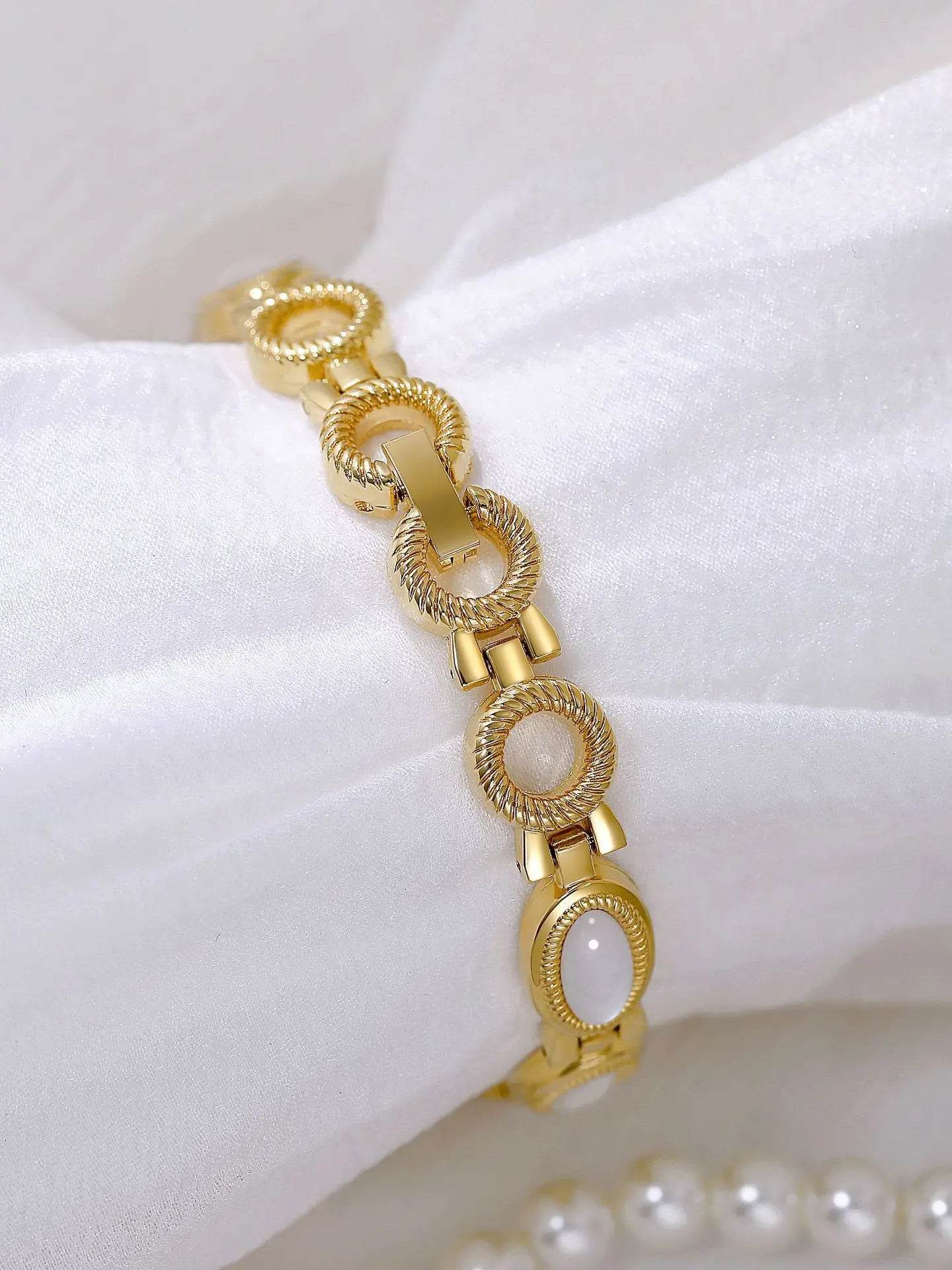 2025 New Women Wrist Watches Luxury Brand Elegant Fashion Ladies Wrist Watches - Lux Waches Max