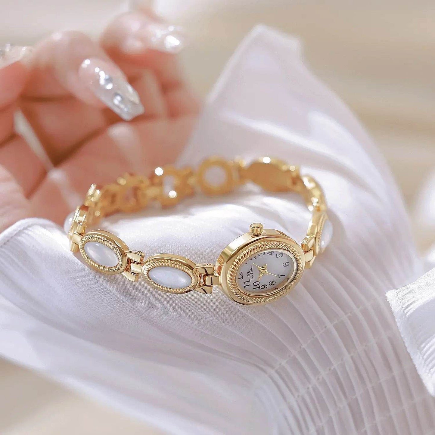 2025 New Women Wrist Watches Luxury Brand Elegant Fashion Ladies Wrist Watches - Lux Waches Max